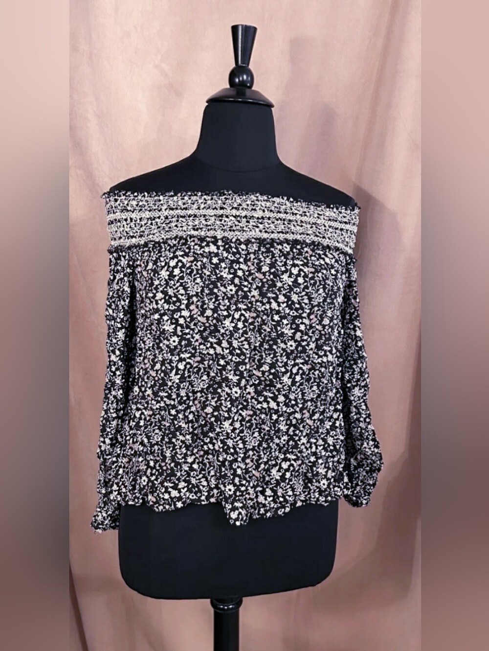 PROMESA GROWING PLACES FLORAL BLOUSE